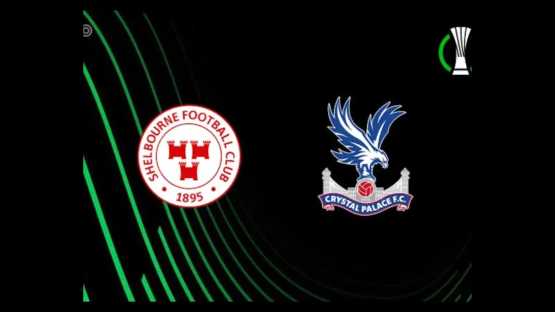 Cầu thủ Shelbourne với cú sút mạnh đang chống đỡ sự áp đảo từ hậu vệ Crystal Palace Cầu thủ Shelbourne với cú sút mạnh đang chống đỡ sự áp đảo từ hậu vệ Crystal Palace