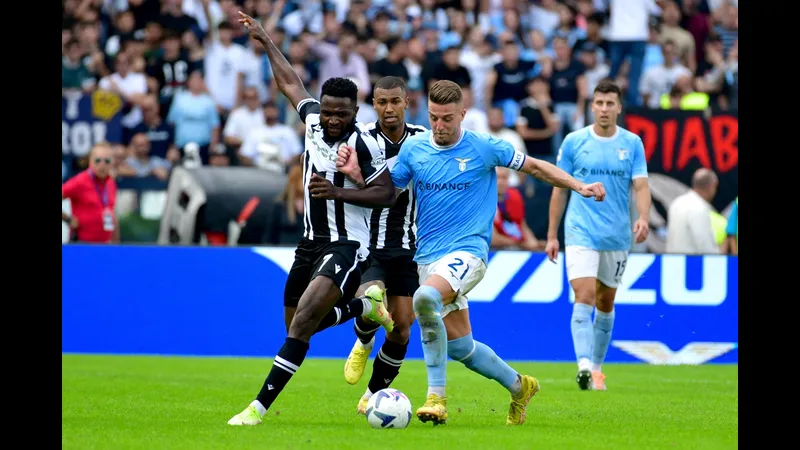 Minh họa cho "Hình ảnh bóng đá 'Udinese' - "Udinese" vs "Lazio"